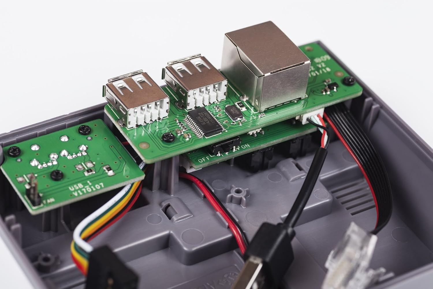 Obudowa Retroflag NESPi Case P – Raspberry Pi Keyboard recenzja i cena